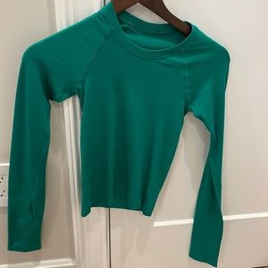 Lululemon swiftly tech 2.0 Race length (rare color)